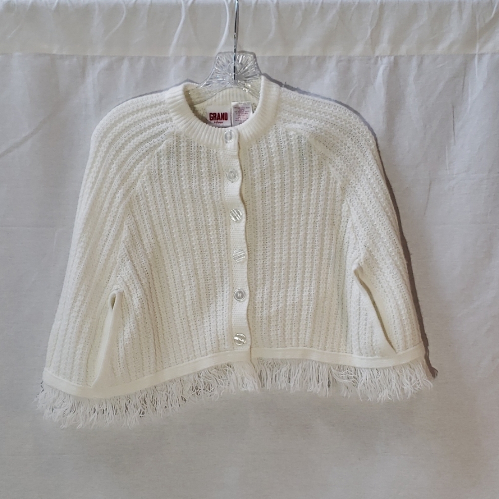 Grand Knitwear Cape